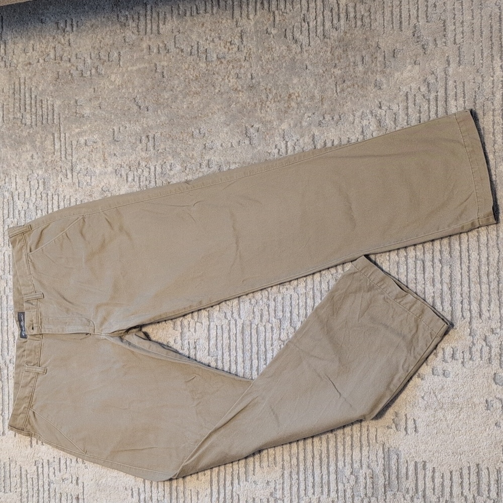 Eddie Bauer Men's Khaki Chinos - Picture 4 of 6